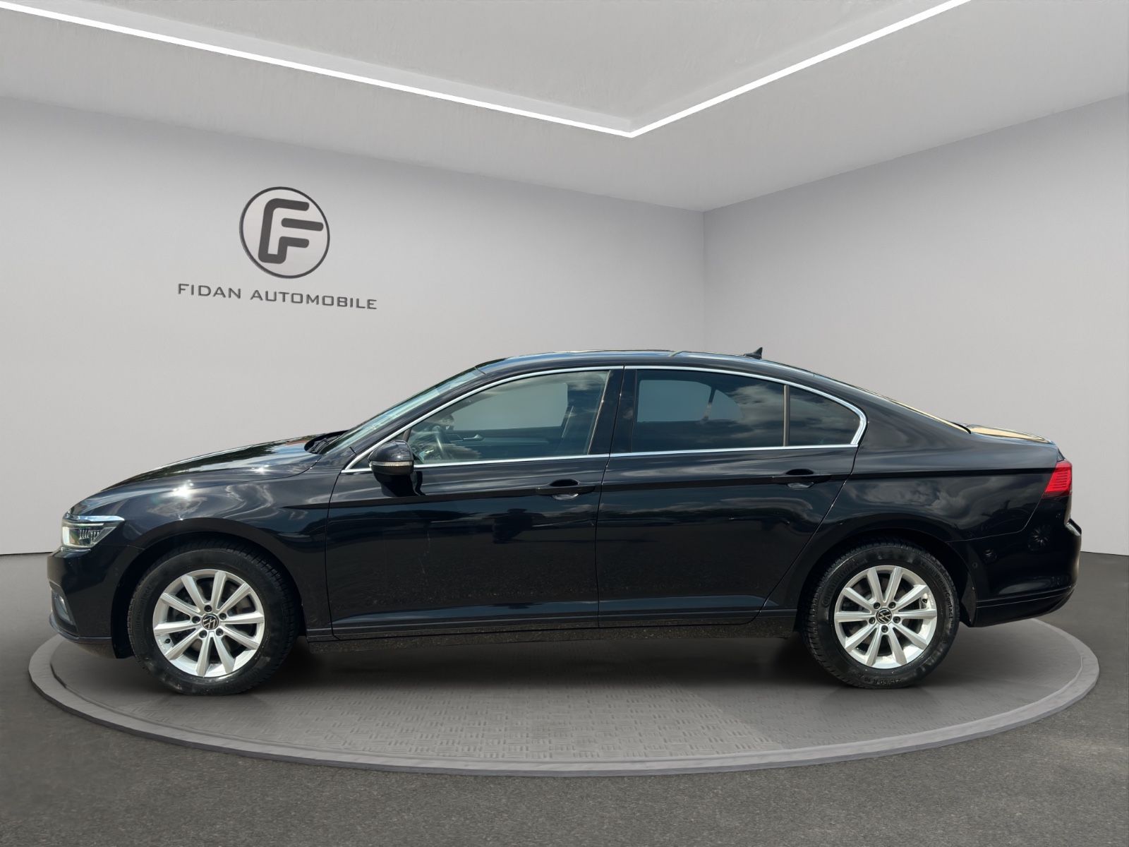 Volkswagen Passat Lim. Business - Samsaru's Car Outlet