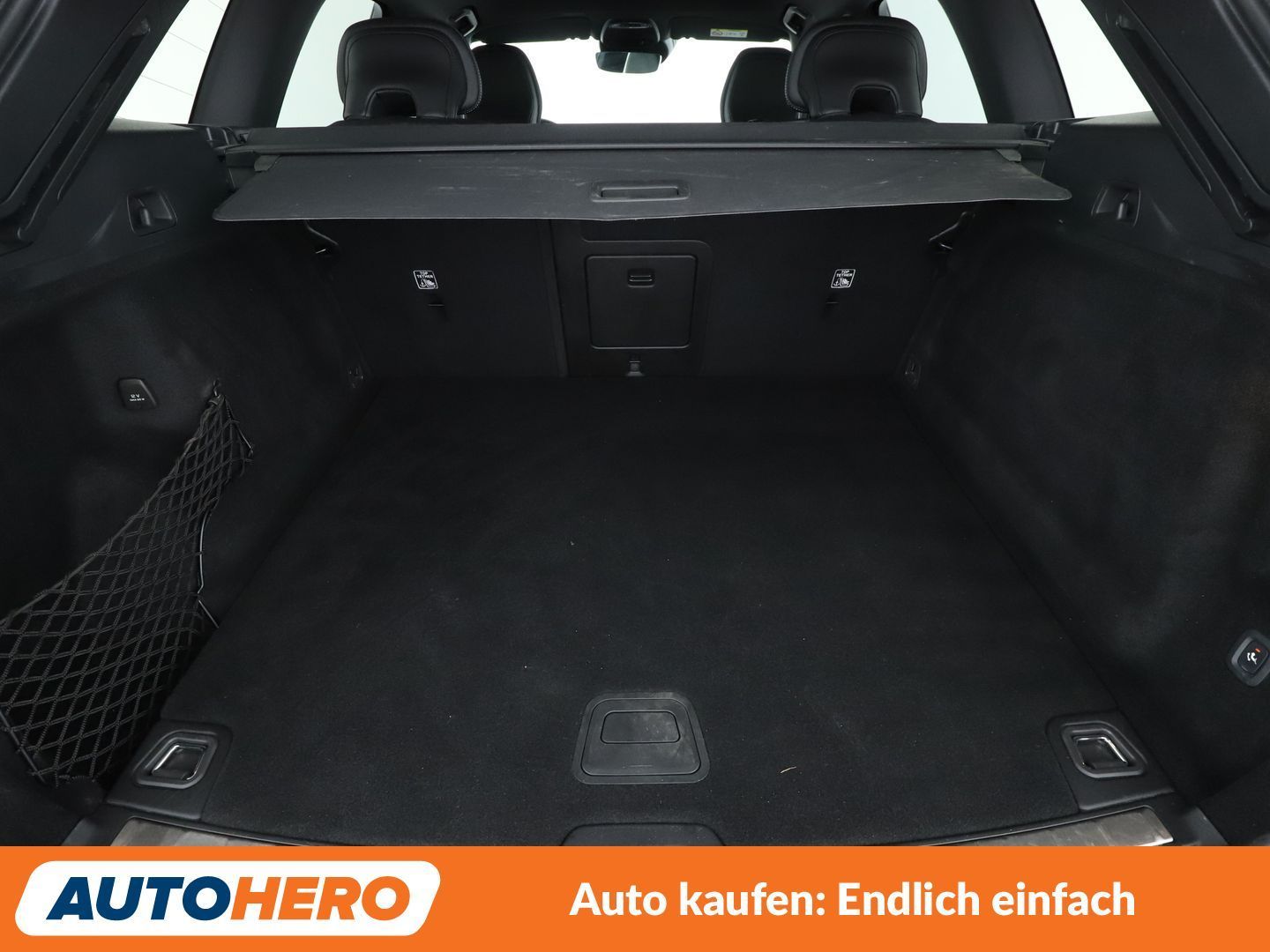 Volvo XC60 2.0 B5 Diesel R-Design AWD Aut.*NAVI*HK*ACC