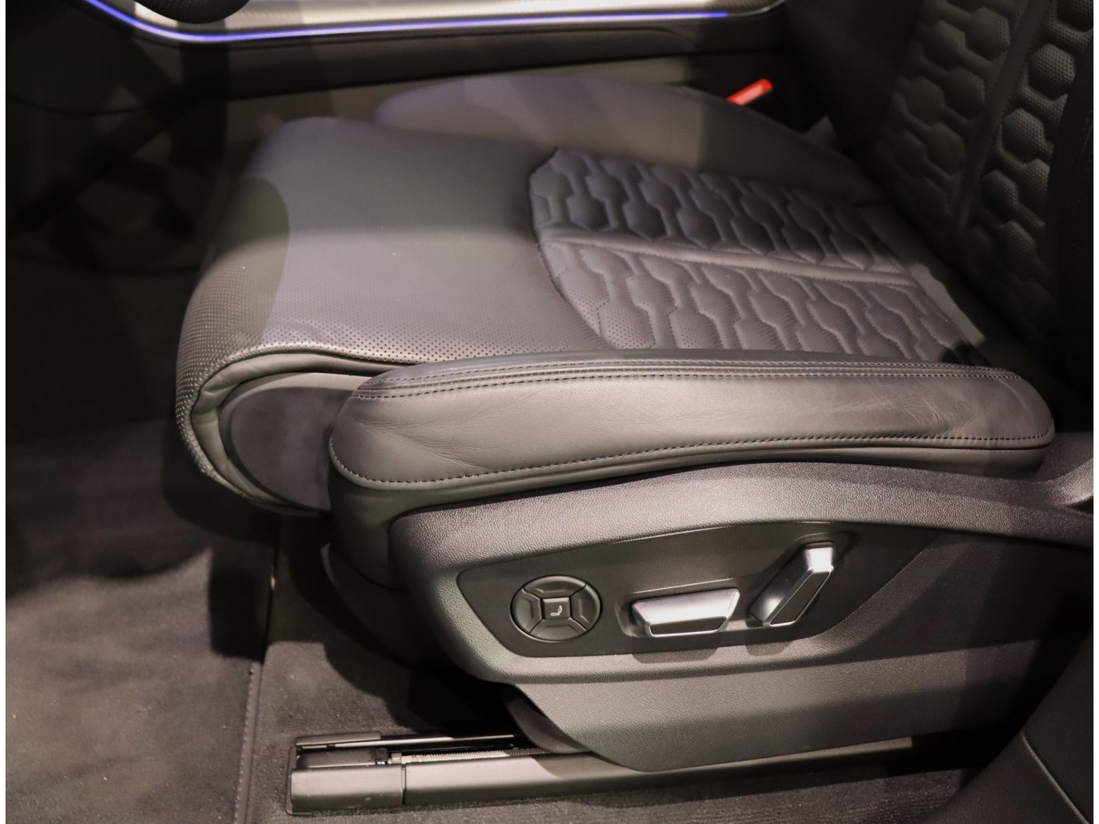 Audi RS Q8 tiptronic quattro*PANO*KERAMIK