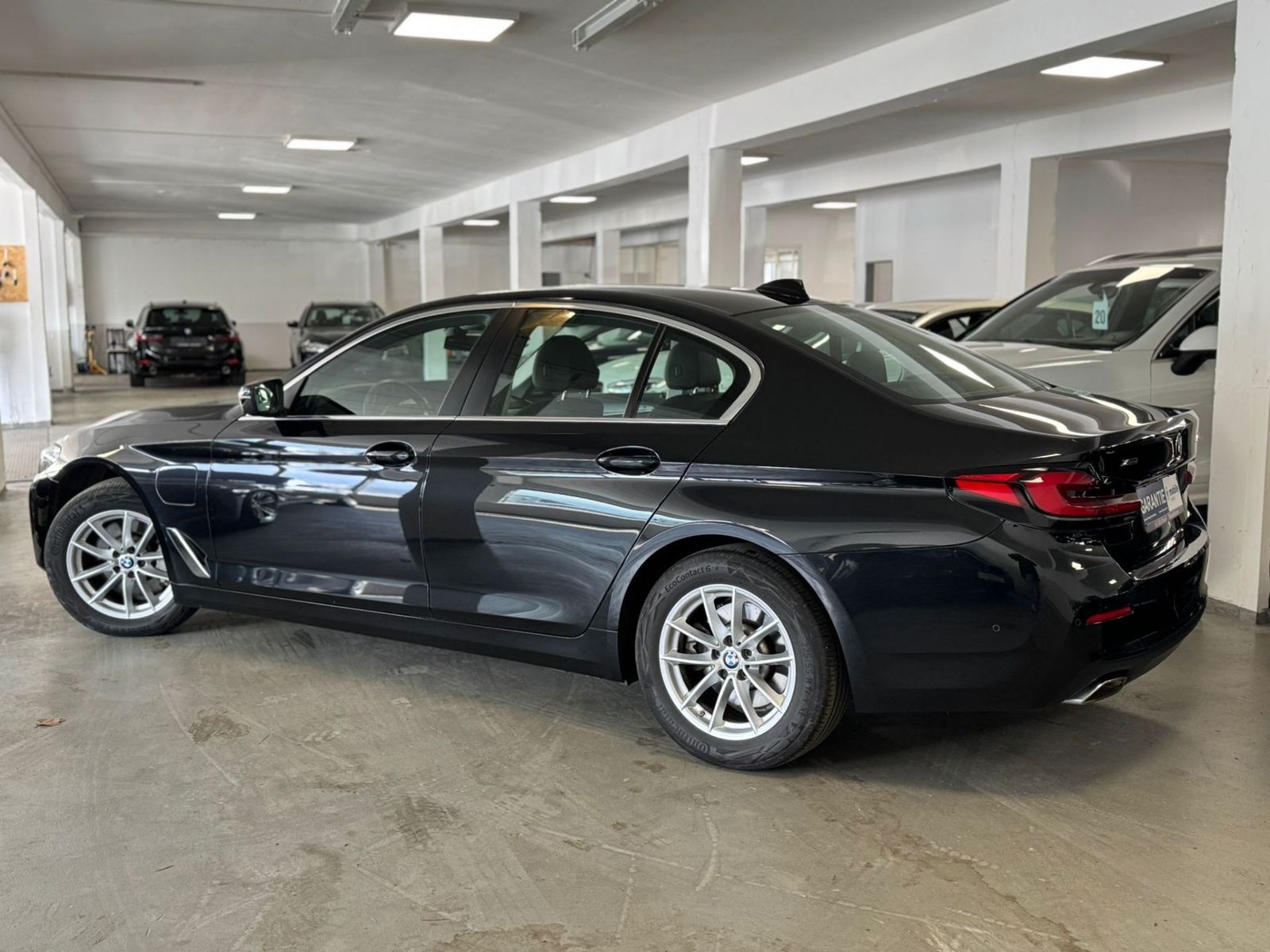 BMW 530 e x Drive H-KARDON/CAM/ACC/WIFI/LED/INDUKTIO