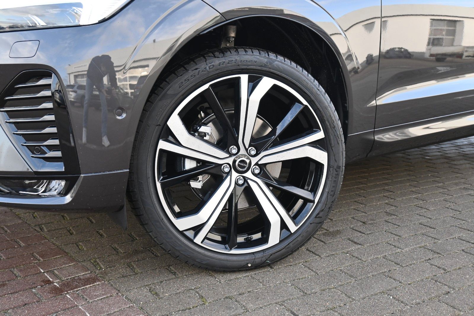 Volvo XC60 B5 AWD Plus Dark*H&K*FSHZG*360°*ACC*AHK