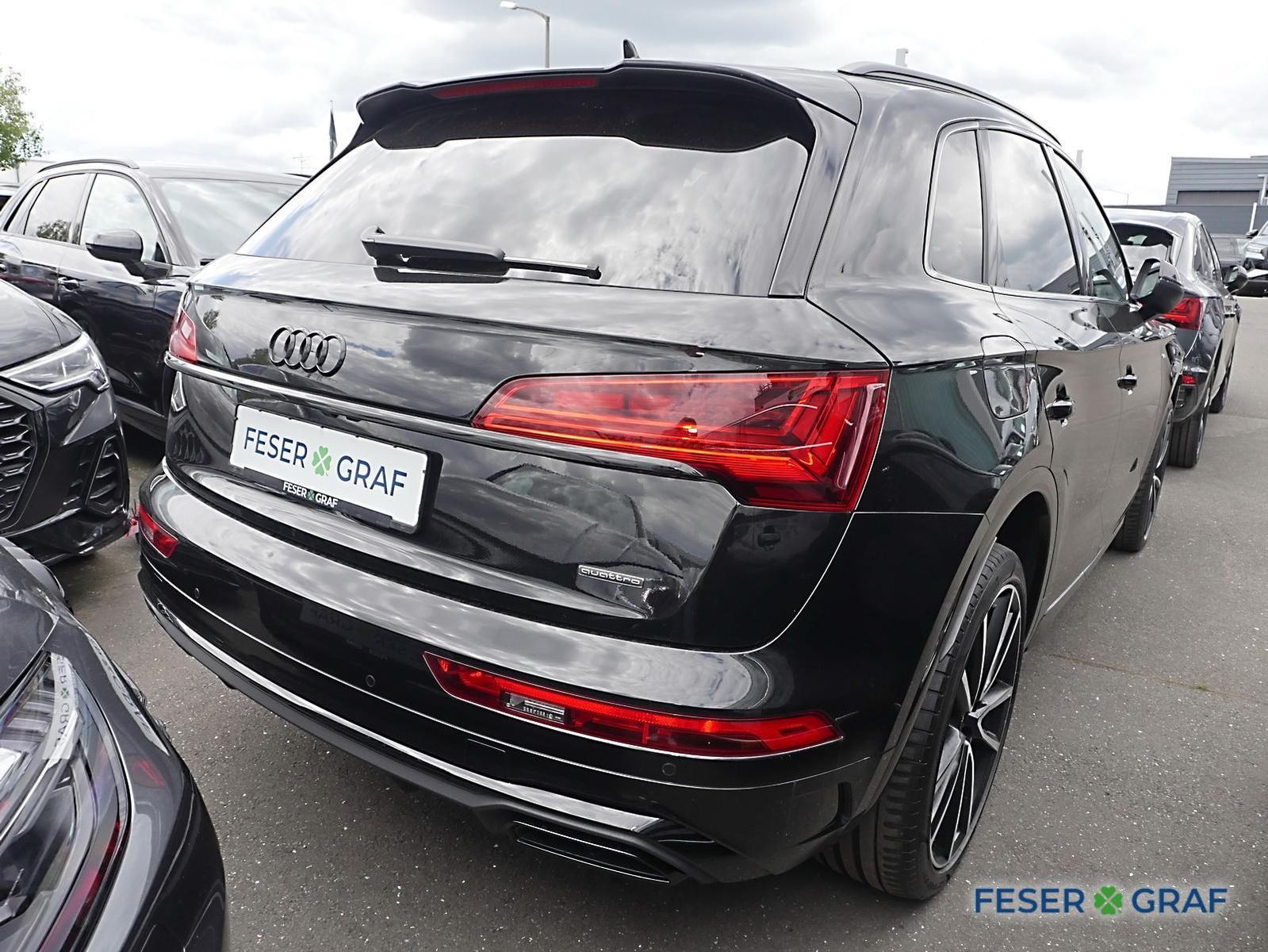 Audi Q5 40 TDI quattro S line - Samsaru's Car Outlet