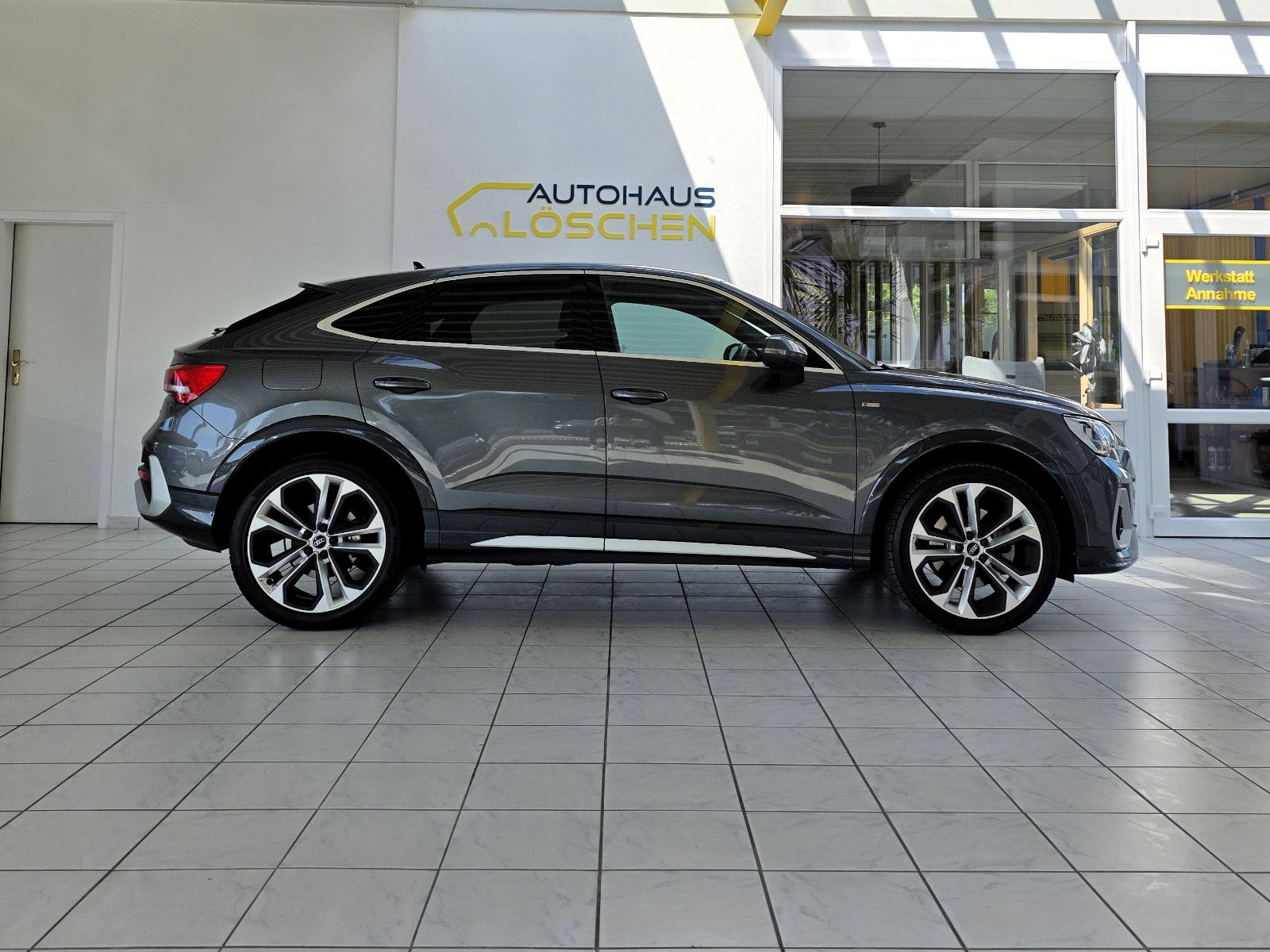 Audi Q3 Sportback 40TFSI quattro S Line - Samsaru's Car Outlet