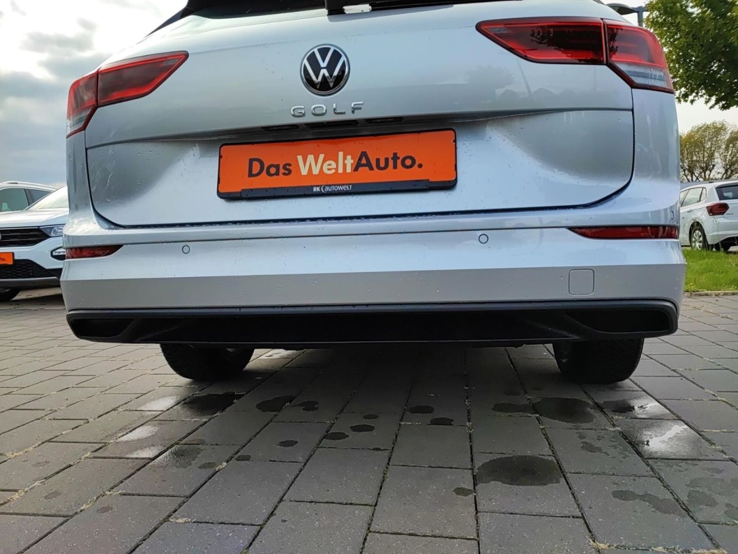 Volkswagen Golf Variant VIII 8 Life 1.0 TSI - Samsaru's Car Outlet