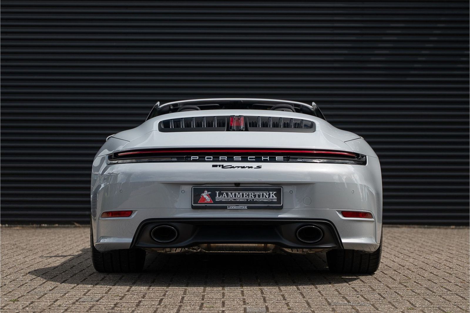 Porsche 992 Carrera S - Samsaru's Car Outlet