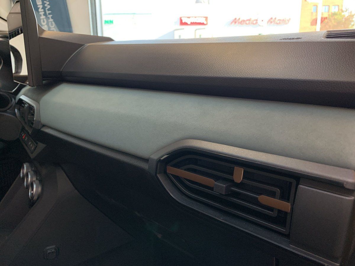 Dacia Sandero STEPWAY EXTREME ECO-G 120 AUTO SHZ+NAVI