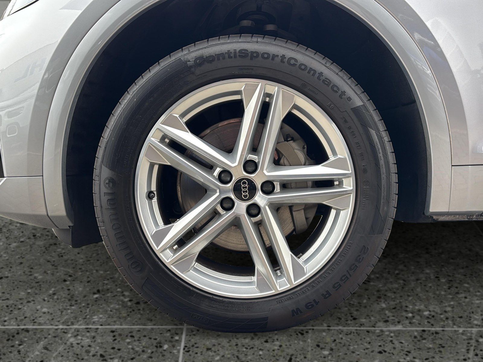 Audi Q5 2.0 TDI QUATTRO S LINE*NAVI*AHK*KAMERA*PANO-D