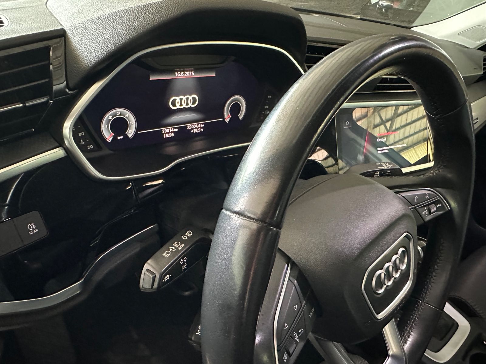 Audi Q3 35 TDI quattro advanced - Samsaru's Car Outlet
