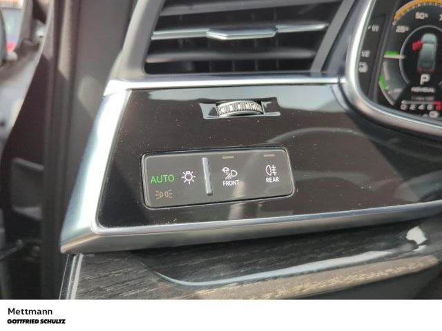 Audi Q7 55 TFSI e S line LED PANO HUD KAMERA SHZ PDC