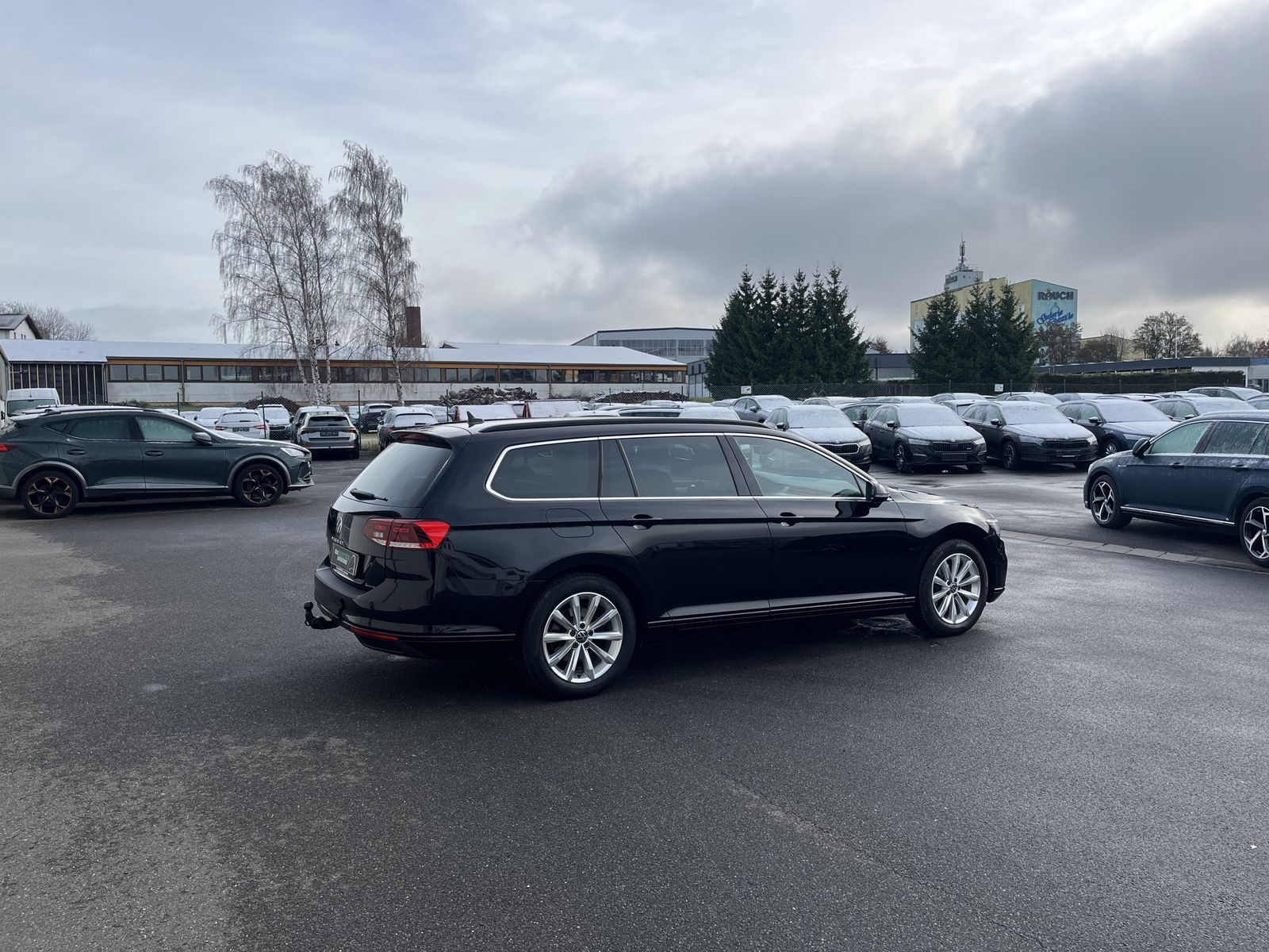 Volkswagen Passat Variant 2.0 TDI DSG 4Motion Business 188€