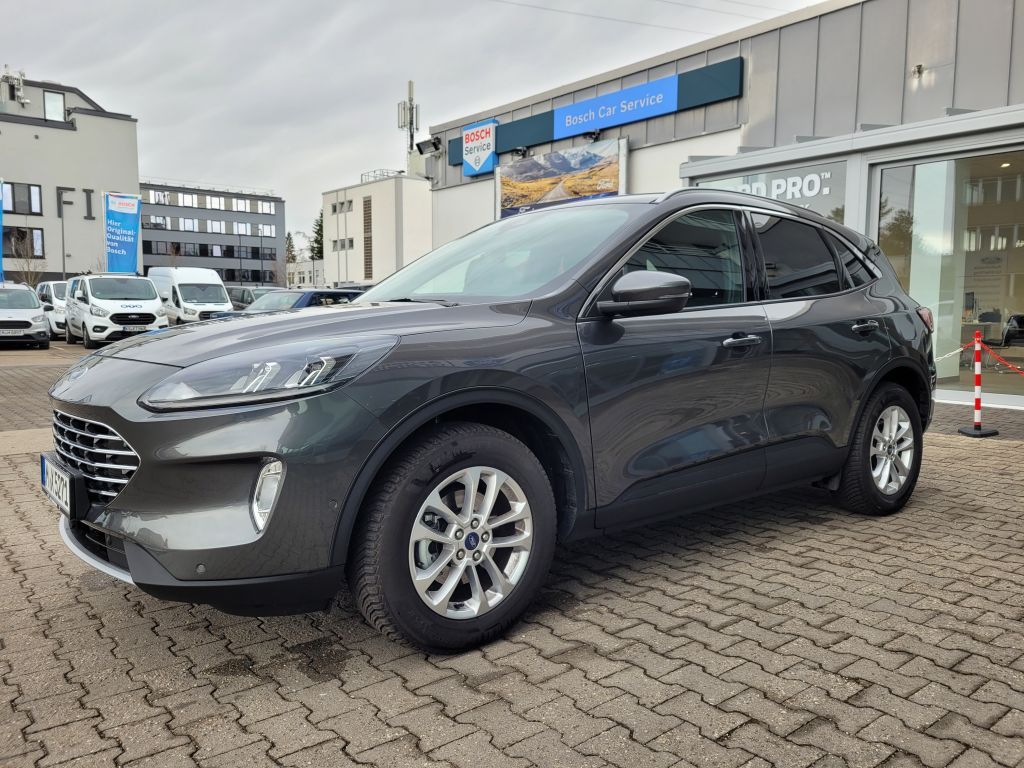 Ford Kuga 2.0 EcoBlue Aut. TITANIUM - Samsaru's Car Outlet