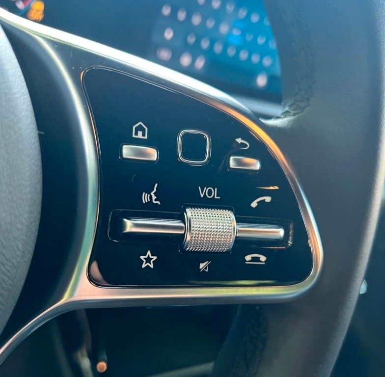Mercedes-Benz A 180 A -Klasse A 180 - Samsaru's Car Outlet
