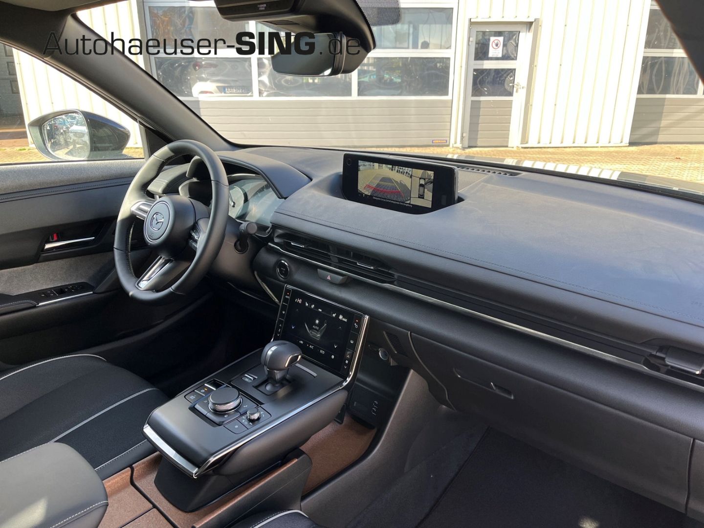 Mazda MX-30 REV Makoto BOSE 360°HeadUp Memory AppleCar