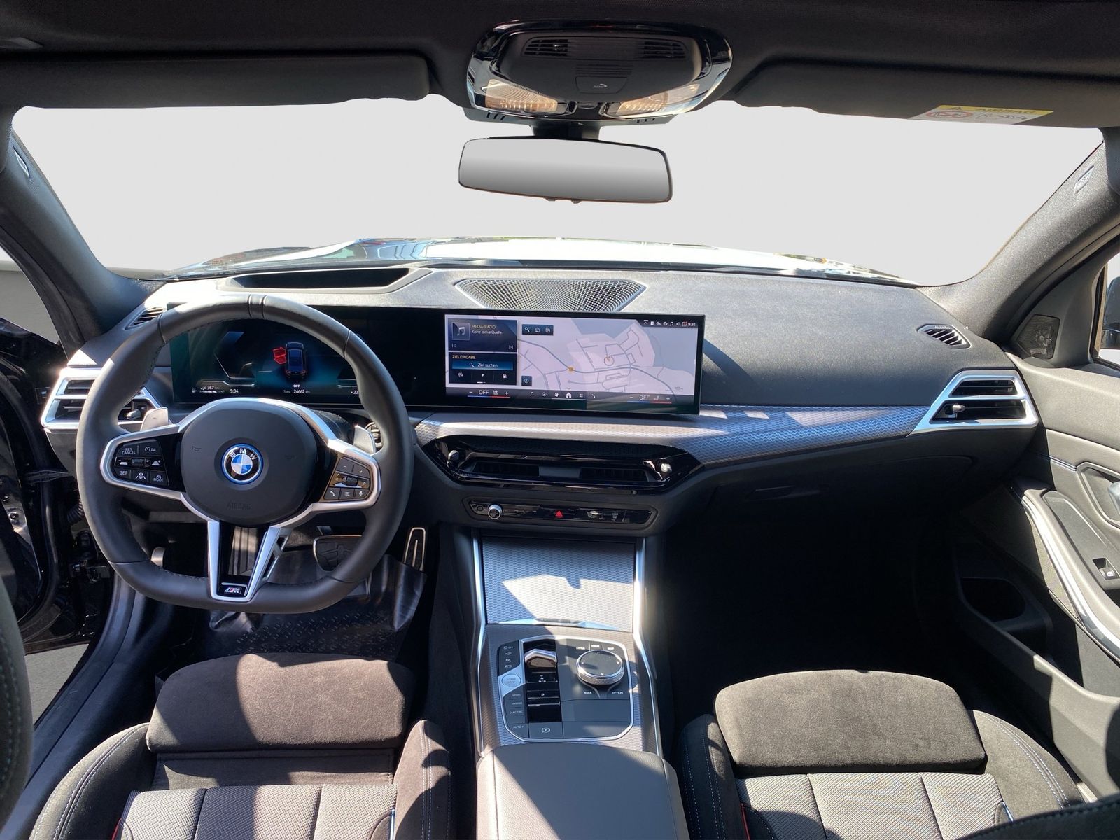 BMW 330e xDrive touring ///M Sport PRO PanoSD AHK AC