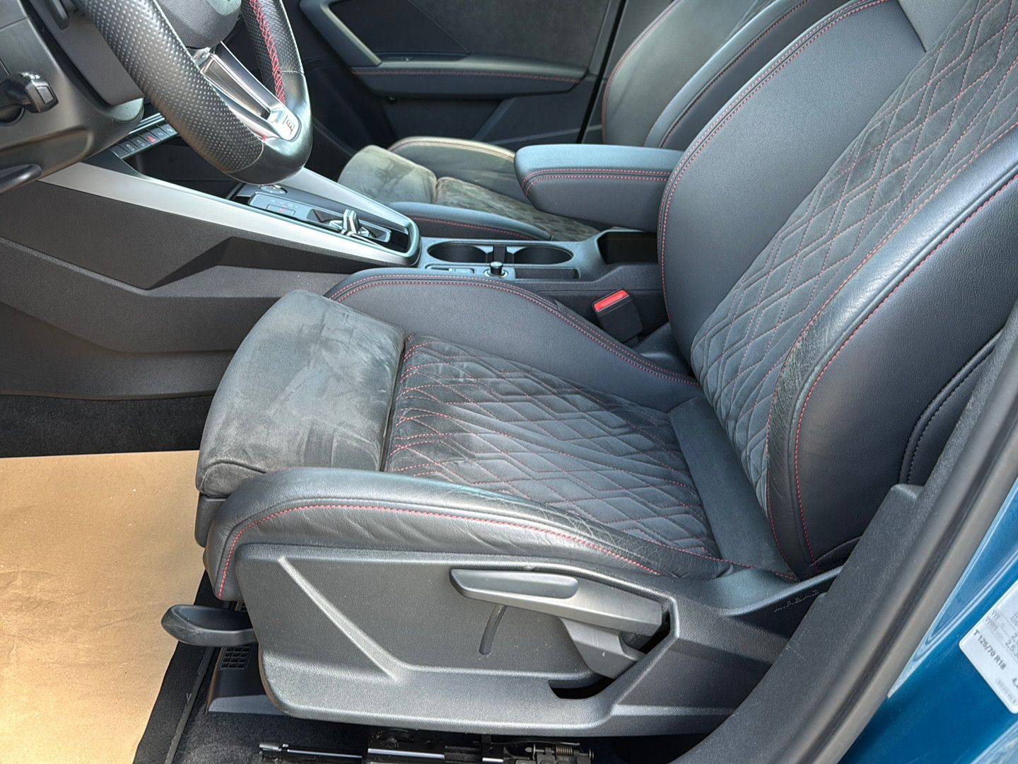Audi A3 Sportback 30 TFSI S line*LED*Navi*S Sitze*