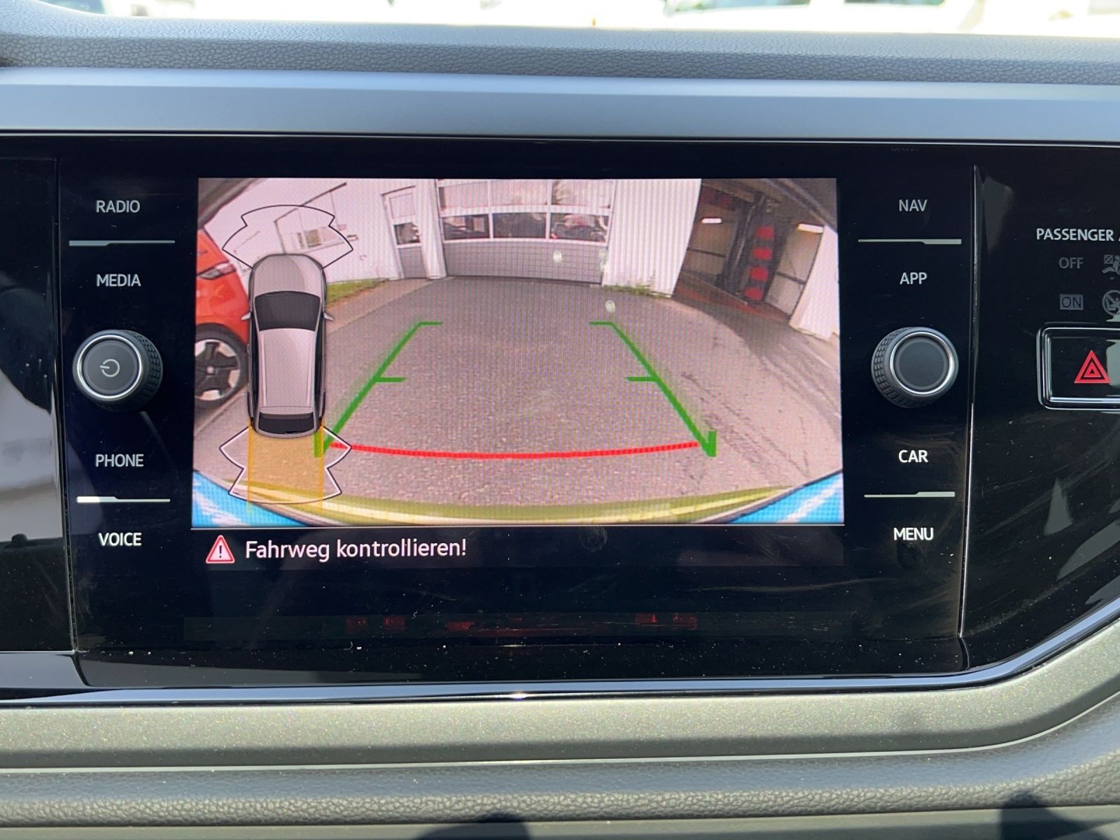 Volkswagen Taigo 1.0 TSI DSG R-Line - Samsaru's Car Outlet