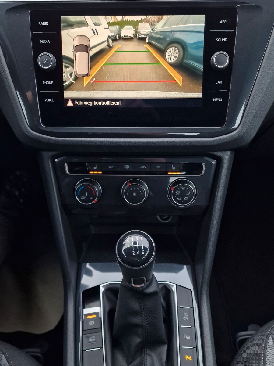 Volkswagen Tiguan 1.5-TSI Comfortline - Samsaru's Car Outlet