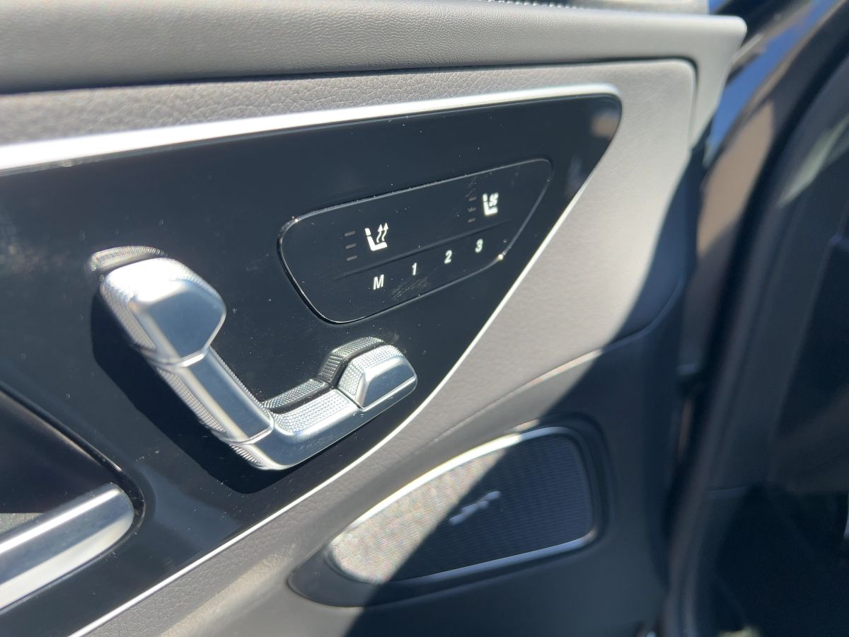 Mercedes-Benz C 300 e AMG Line - Samsaru's Car Outlet