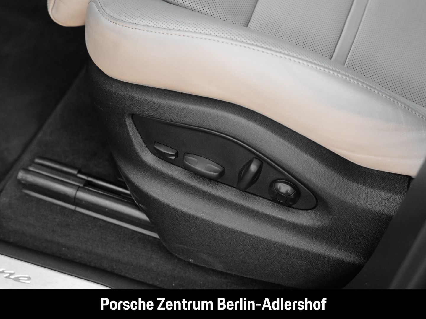 Porsche Cayenne E-Hybrid Coupe BOSE Luftfederung LED