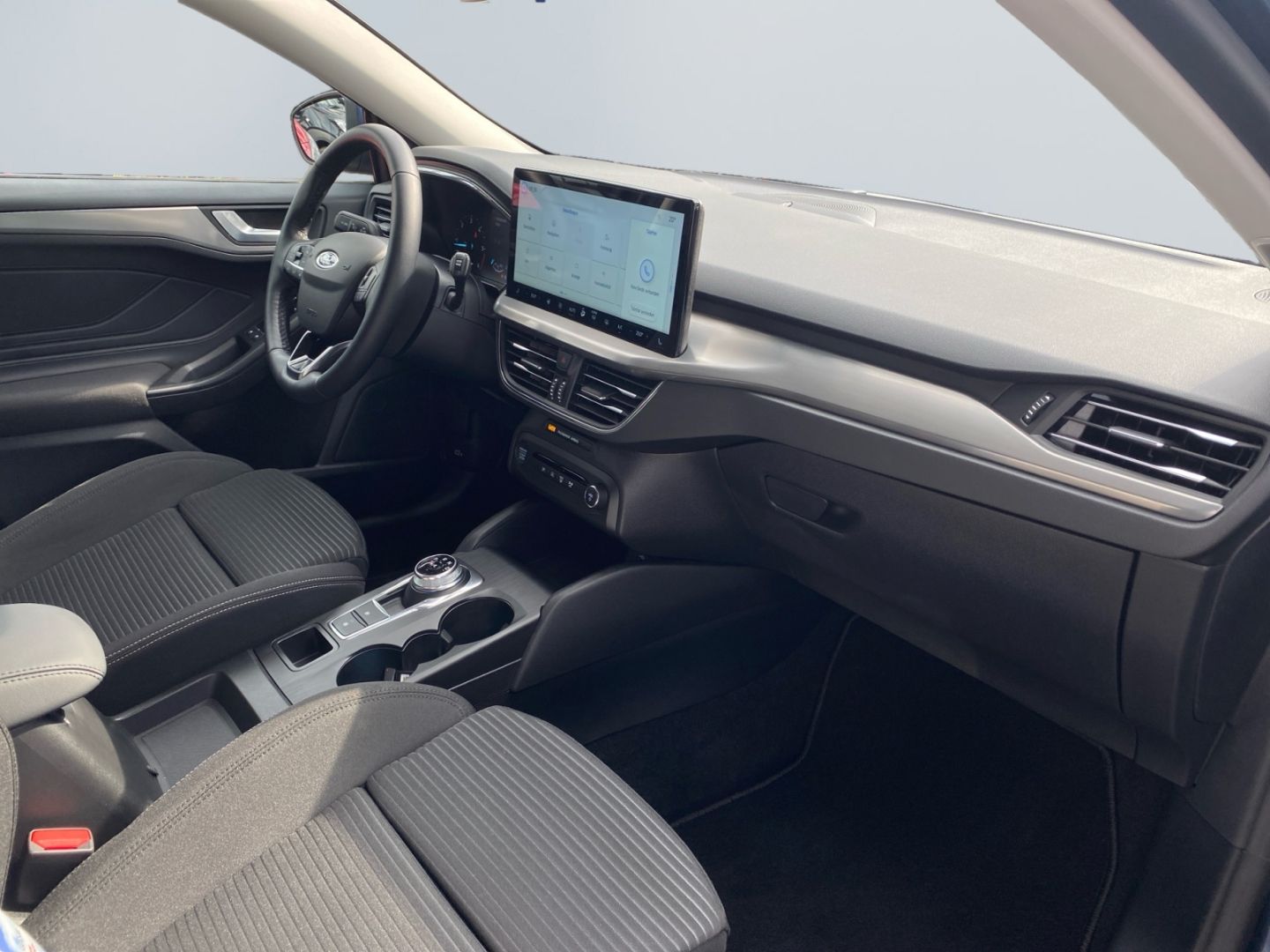 Ford Focus Turnier 1.5 EcoBlue TITANIUM *Matrix*AHK*
