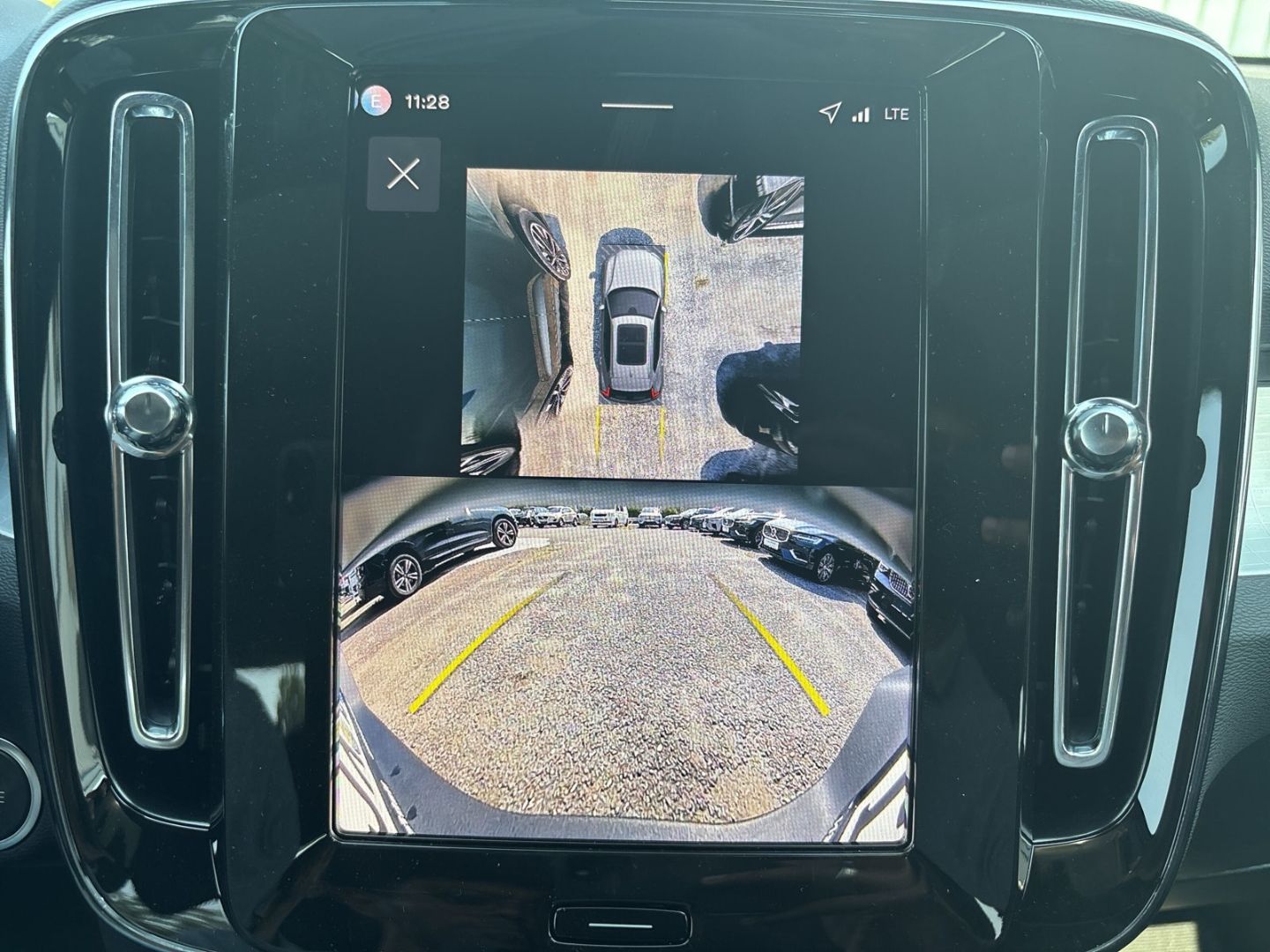 Volvo XC40 B4 Ultra Black Edition AHK Digitales Cockpi