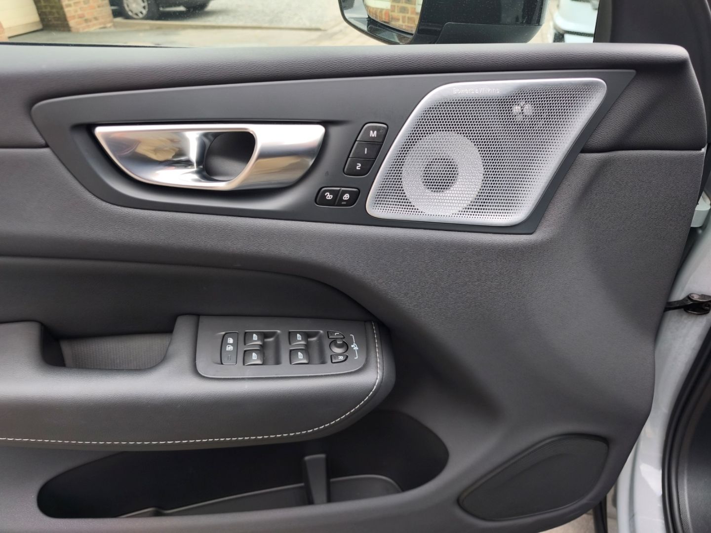 Volvo XC60 T8 Ultra Dark Recharge Plug-In Ultimate AWD