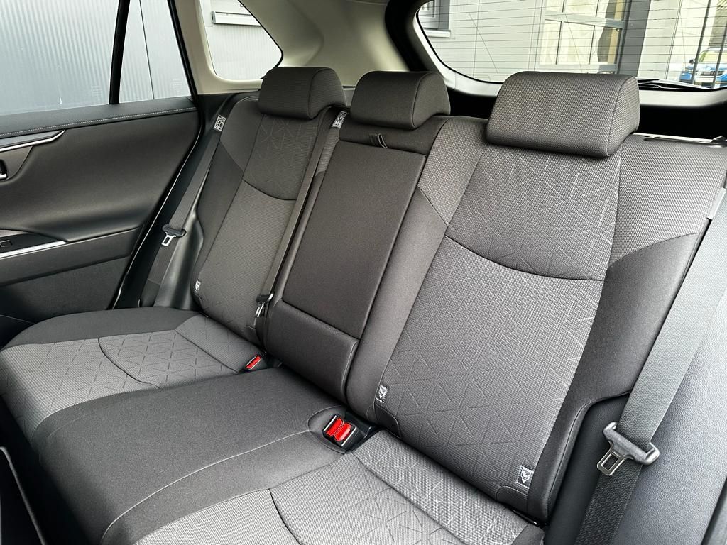 Toyota RAV 4 2.5 Hybrid CVT 4x4 Active Navi LED PDC e.H