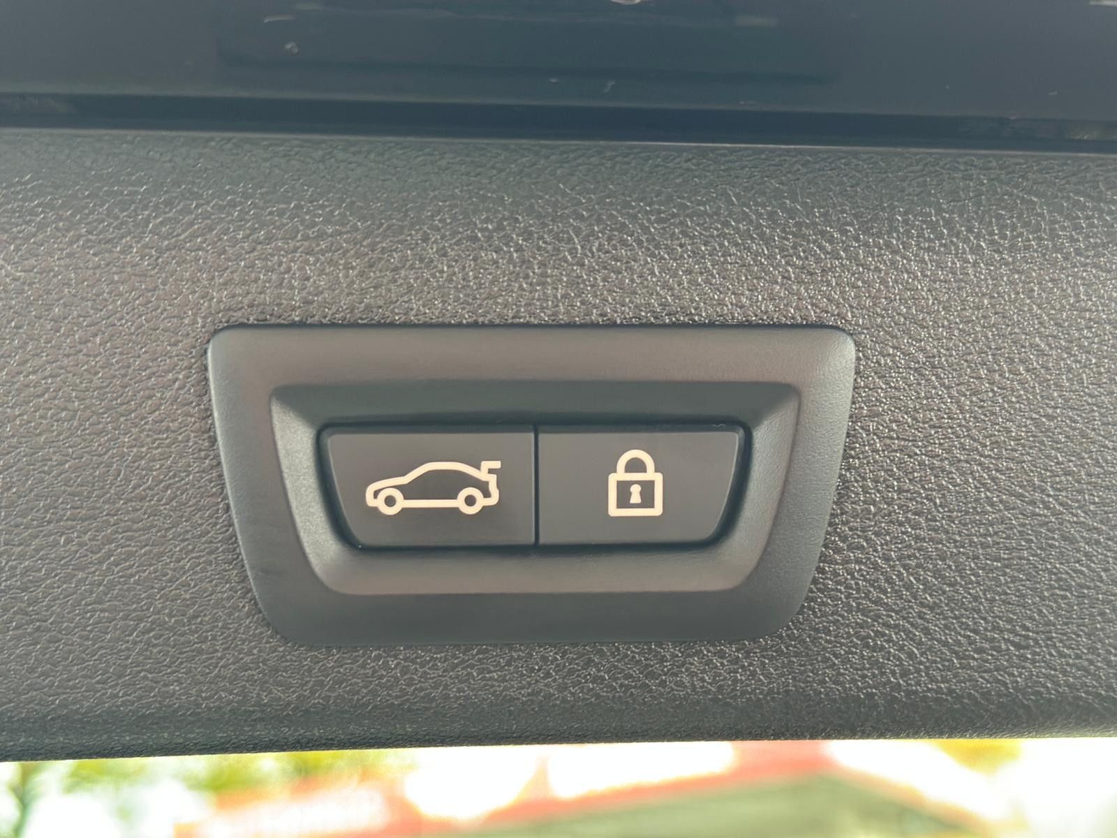 BMW 520 d Touring *Luxury* DIS.KEY/HUD/360/HiFi/PANO