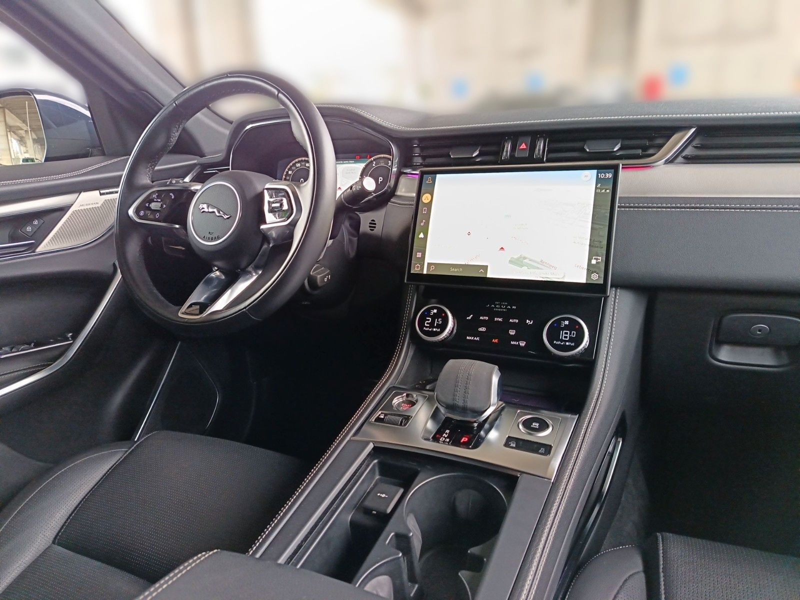 Jaguar F-Pace D200 R-DYNAMIC SE AWD