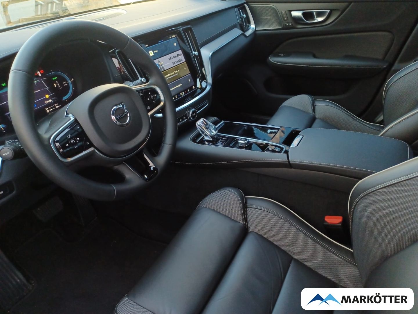 Volvo S60 T8 Ultimate Dark Plug-In Hybrid AHK/PANO/360