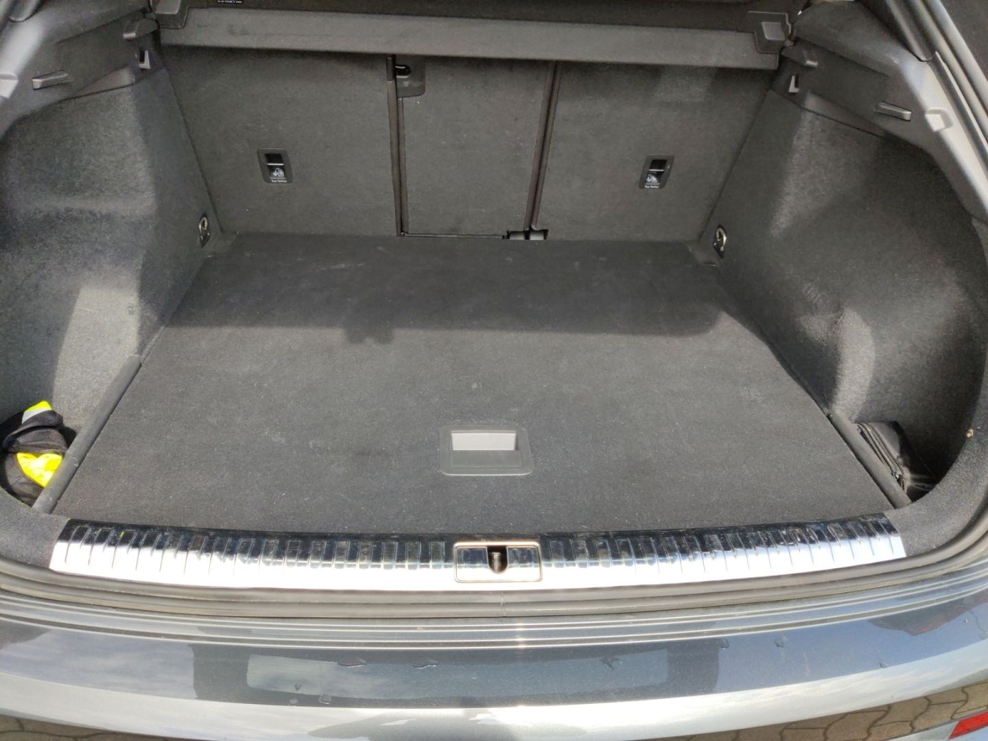Audi Q3 35 TDI S line quattro - Samsaru's Car Outlet