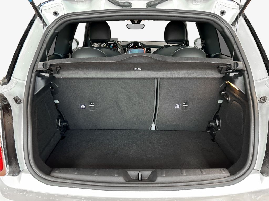 MINI Cooper SE MINI Yours Trim - Samsaru's Car Outlet