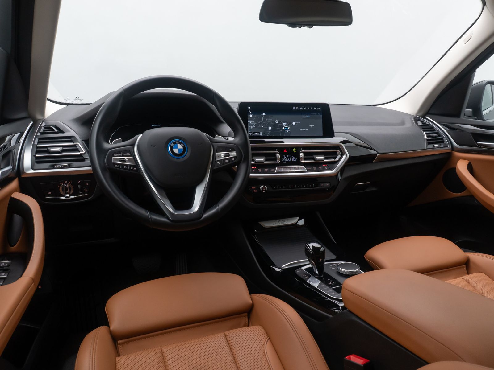 BMW X3 xD30e Alarm HUD DAB Laser Kamera Sport Leder