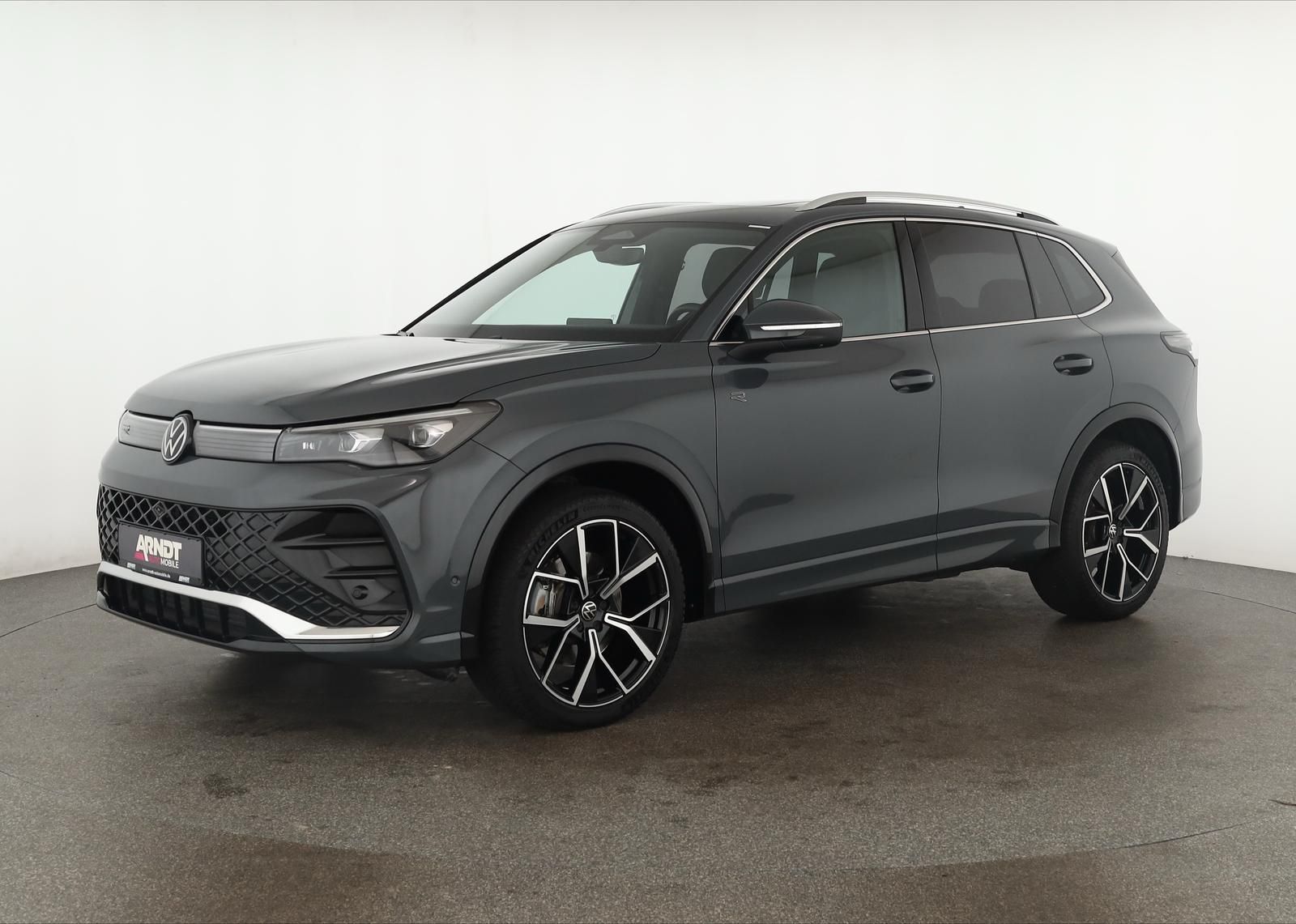 Volkswagen Tiguan 2.0 TDI 4M DSG R-Line Leder Pano Navi 360