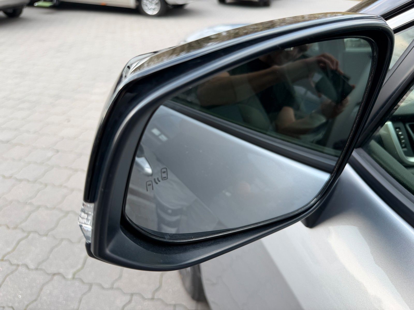 Toyota RAV 4 2.5 Hybrid 4x2 Style VOLL JBL+360°+LEDER