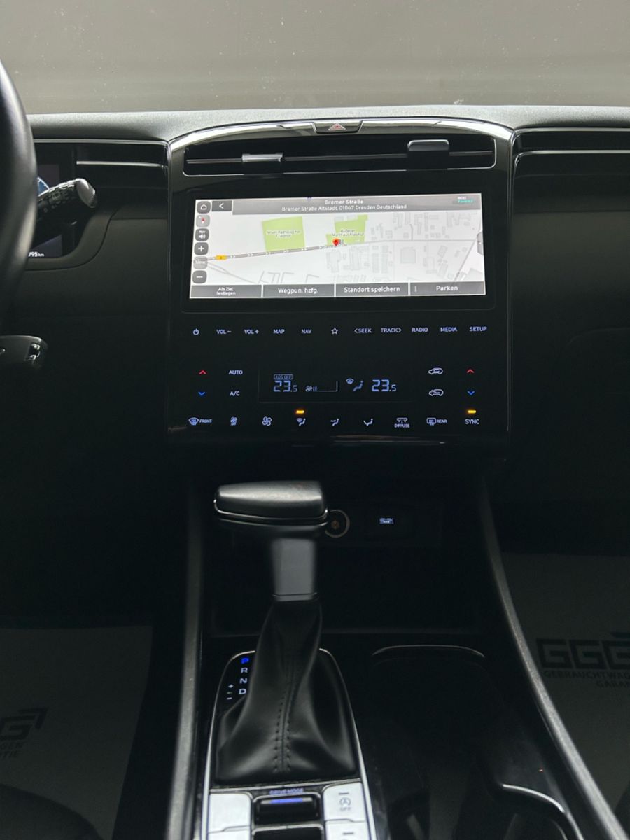 Hyundai Tucson - Samsaru's Car Outlet
