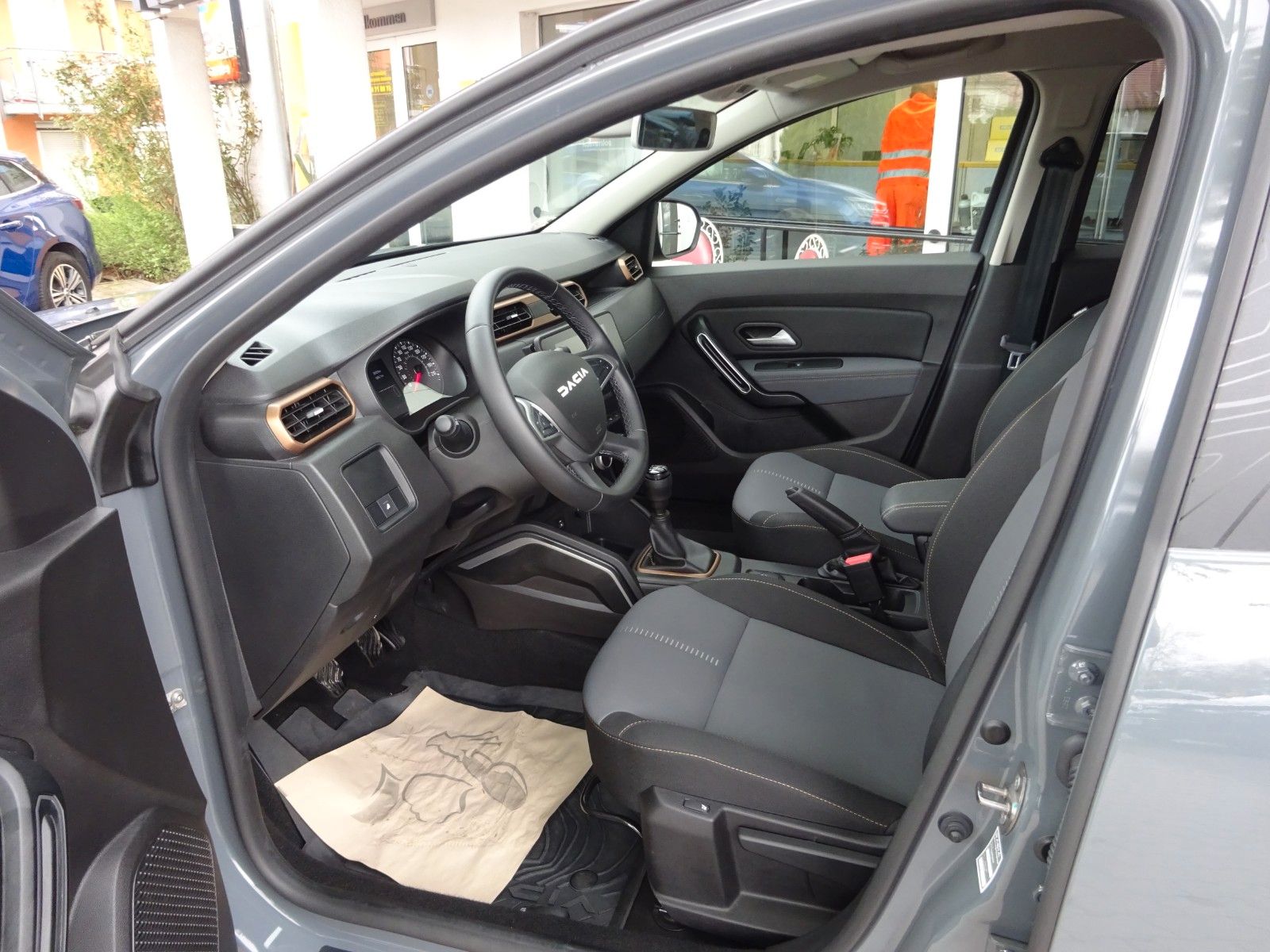 Dacia Duster II Extreme TCe150 4WD - Samsaru's Car Outlet