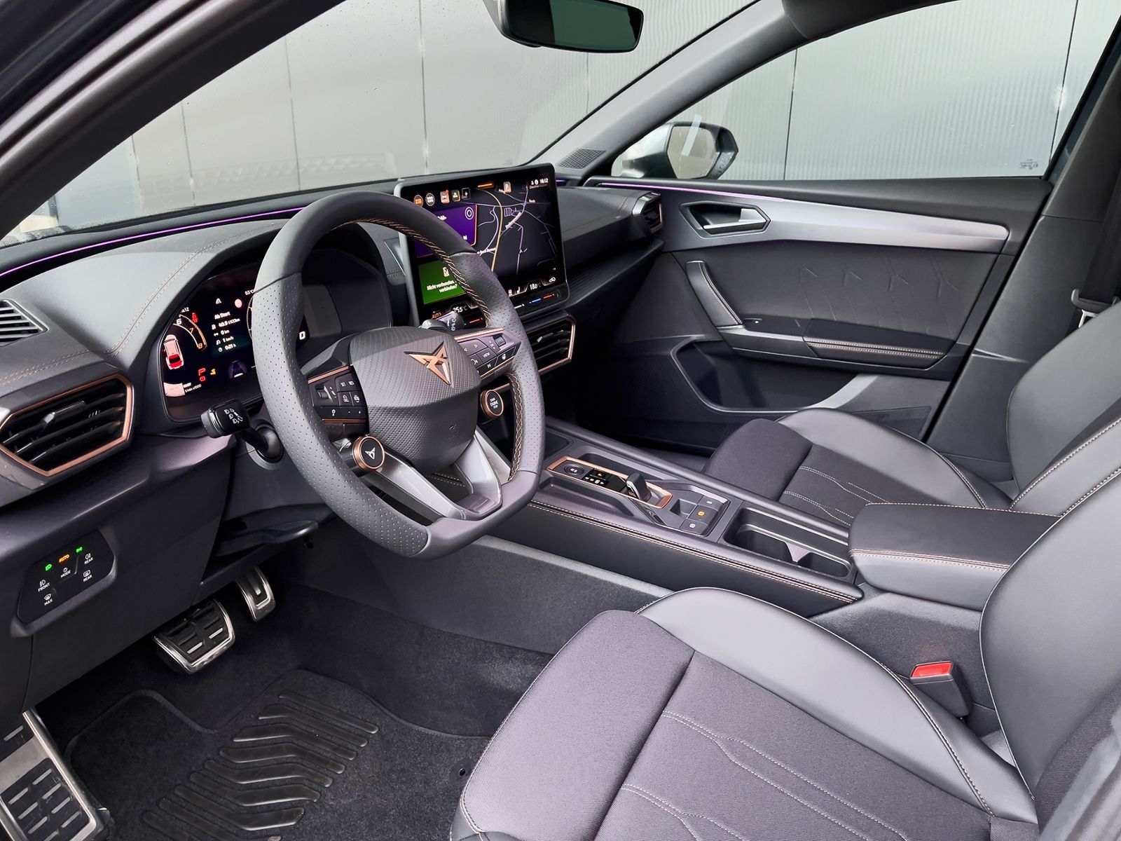 Cupra Leon Sportstourer 1.5 eTSI - Samsaru's Car Outlet