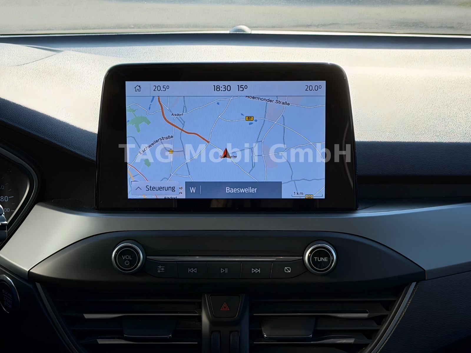 Ford Focus Titanium Turnier *TWA*LED*NAVI*SHZ*