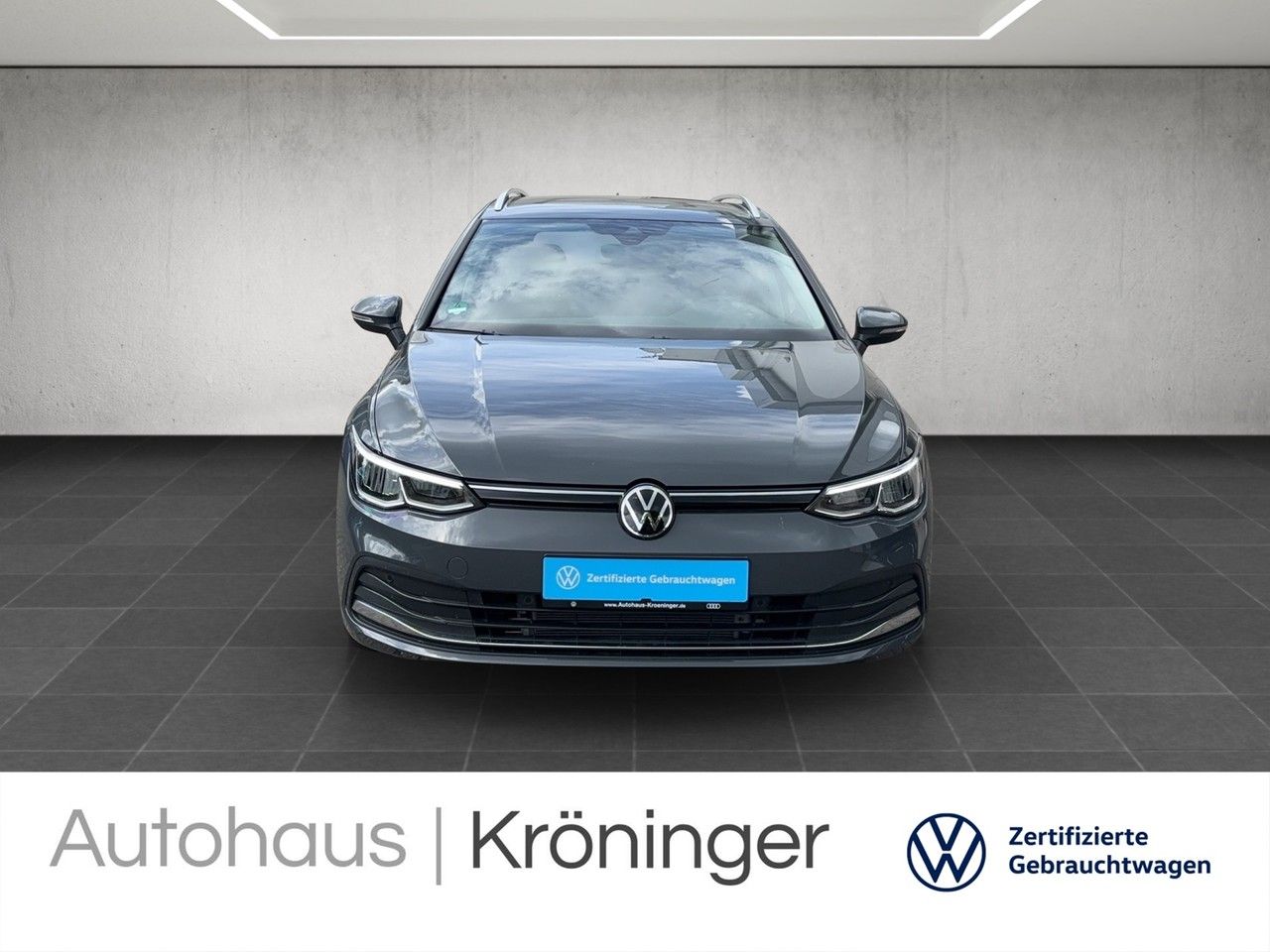 Volkswagen Golf VIII Variant MOVE 1.5 eTSI DSG - Samsaru's Car Outlet