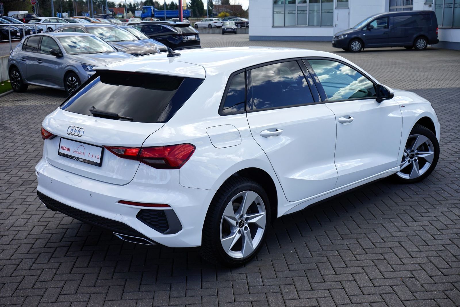 Audi A3 SB 40 TFSIe S-Tronic S-Line - Samsaru's Car Outlet