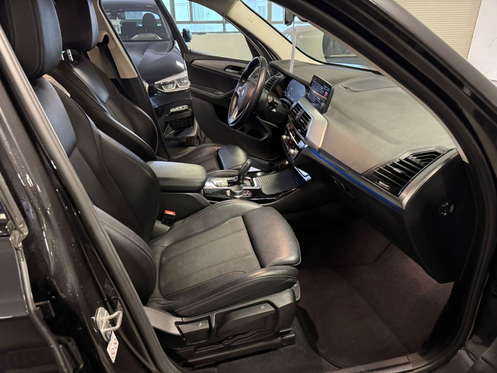 BMW X3 xDrive30e/W-LAN/LED/HIFI/AHK/Leder