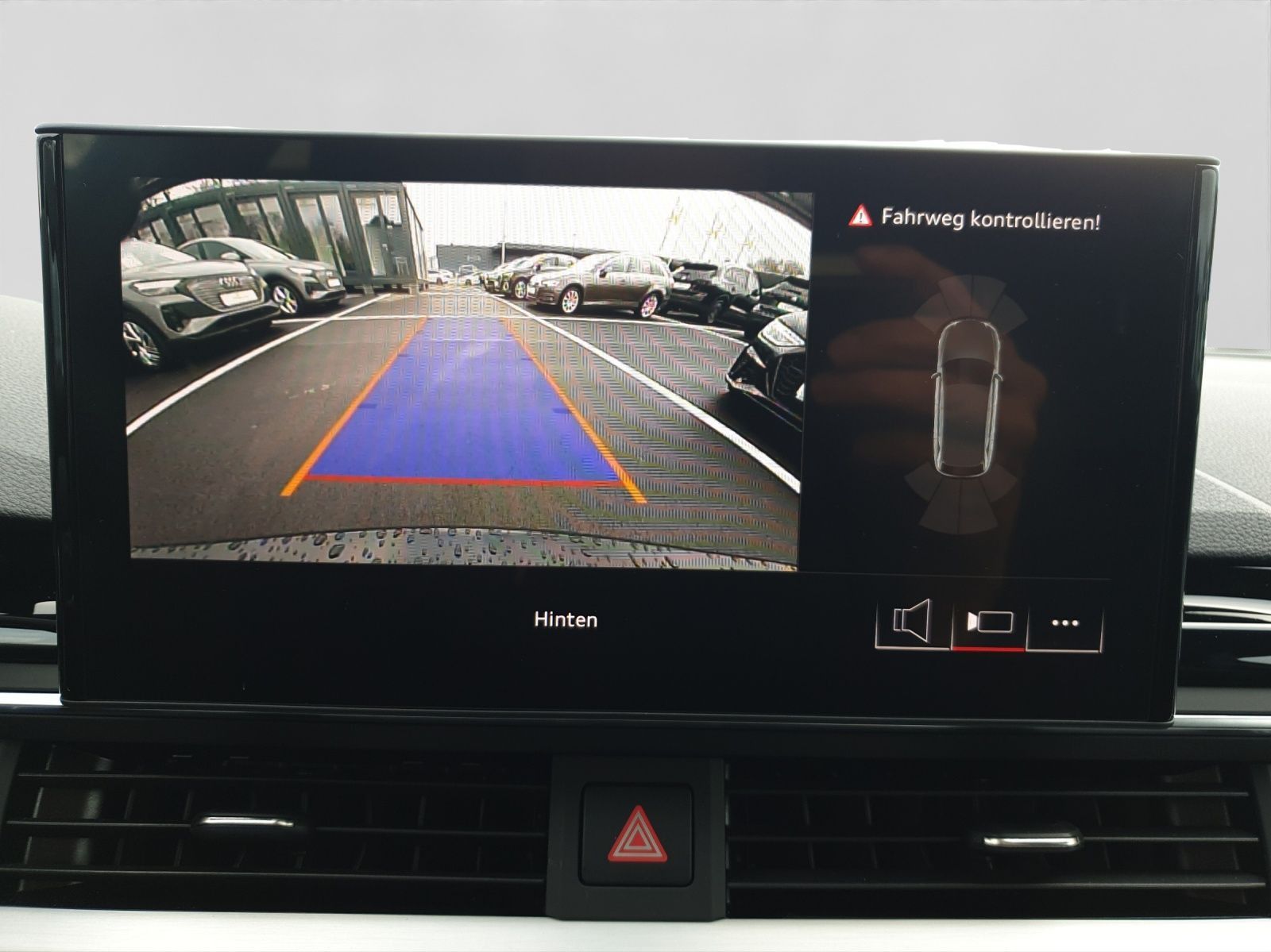 Audi A4 Avant 40 TFSI Q 2x S LINE AHK LM19 MATRIX-LED