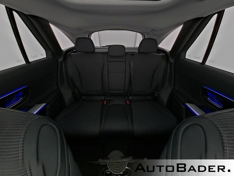Mercedes-Benz GLC 300 e 4M Advanced+ PSD AHK DISTR LED RFK Tot