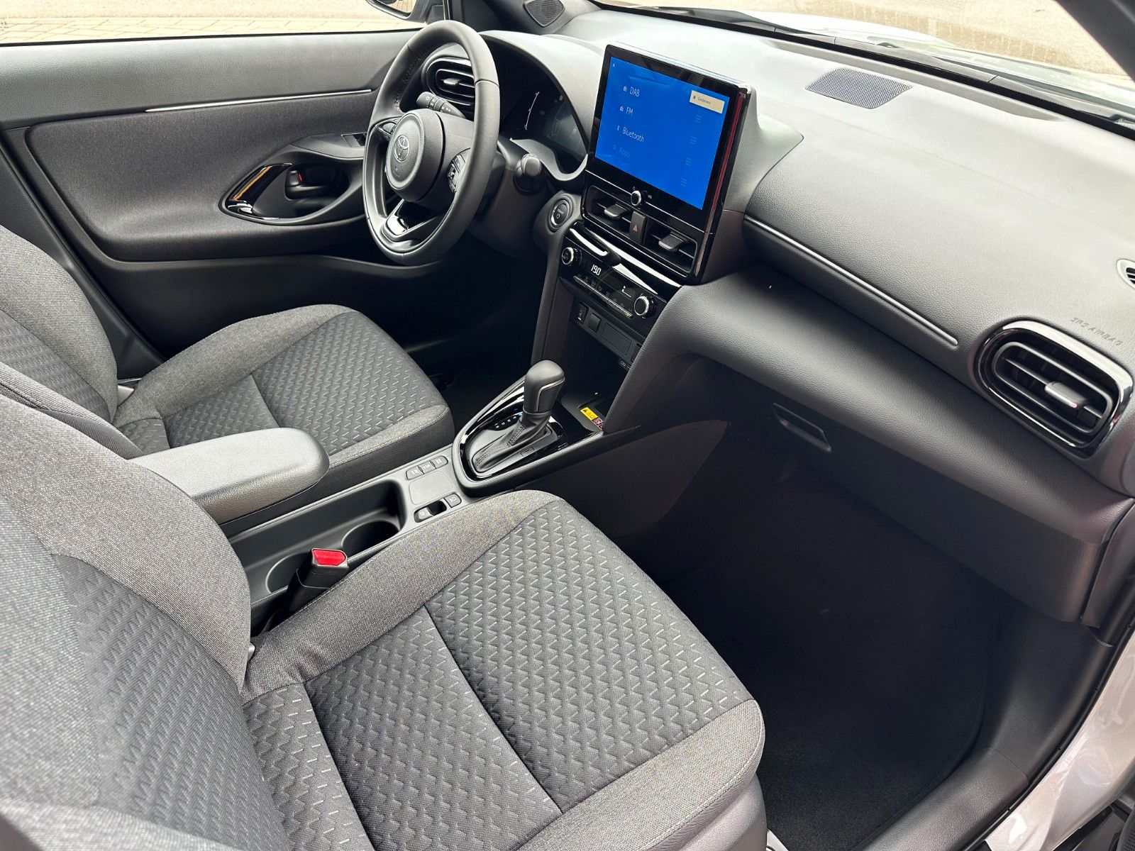 Toyota Yaris Cross Hybrid Teamplayer SAFETY + WINTER-P