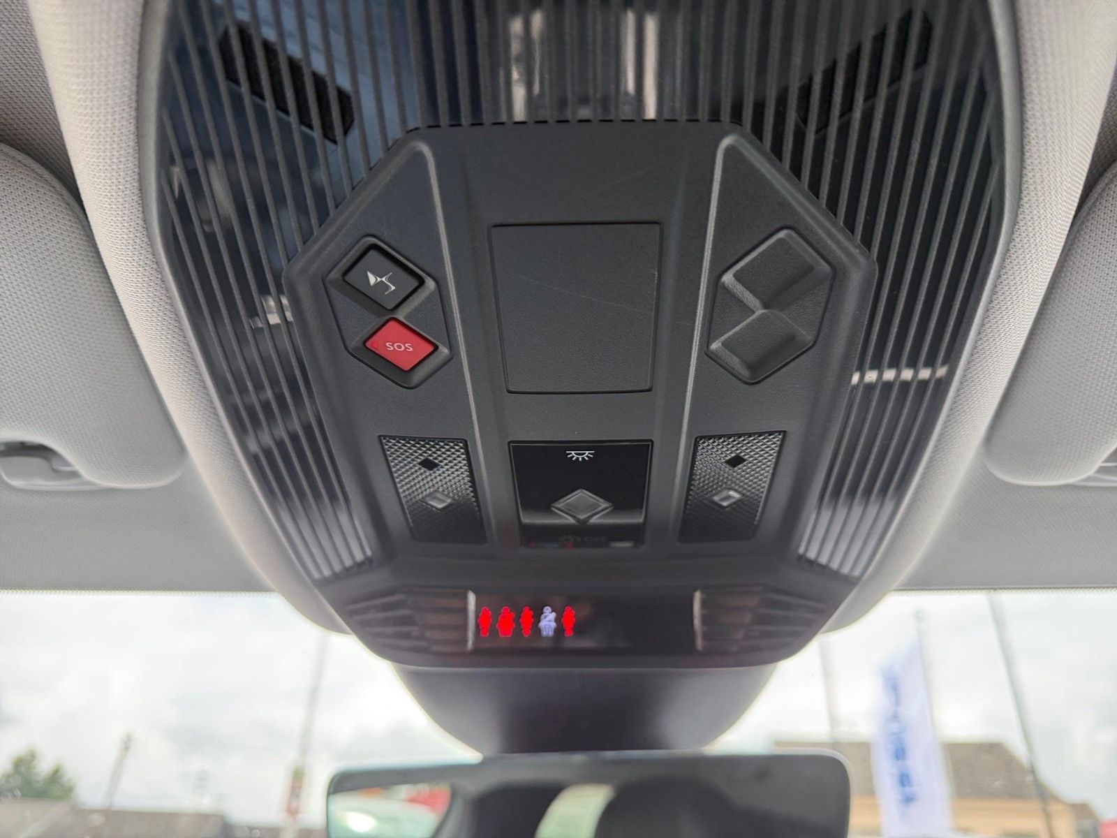 DS Automobiles DS4 CROSS TROCADERO BHDI 130 MATIX LED,NAVIGATIO