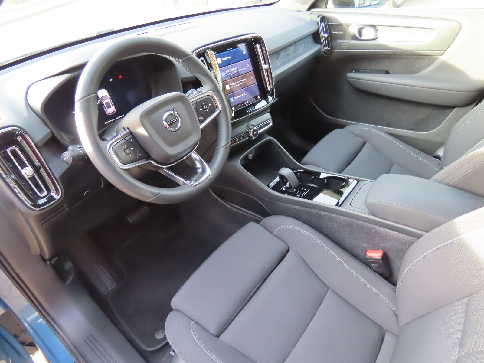 Volvo XC40 Ultimate Recharge Pure Electric 2WD