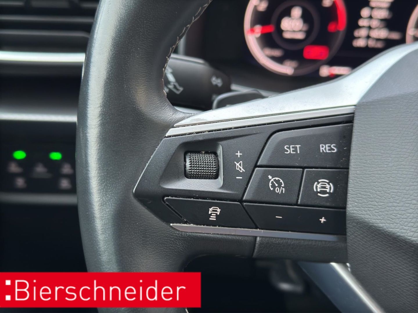 Seat Leon SP 2.0 TDI DSG Style PANO AHK KAMERA LED NA