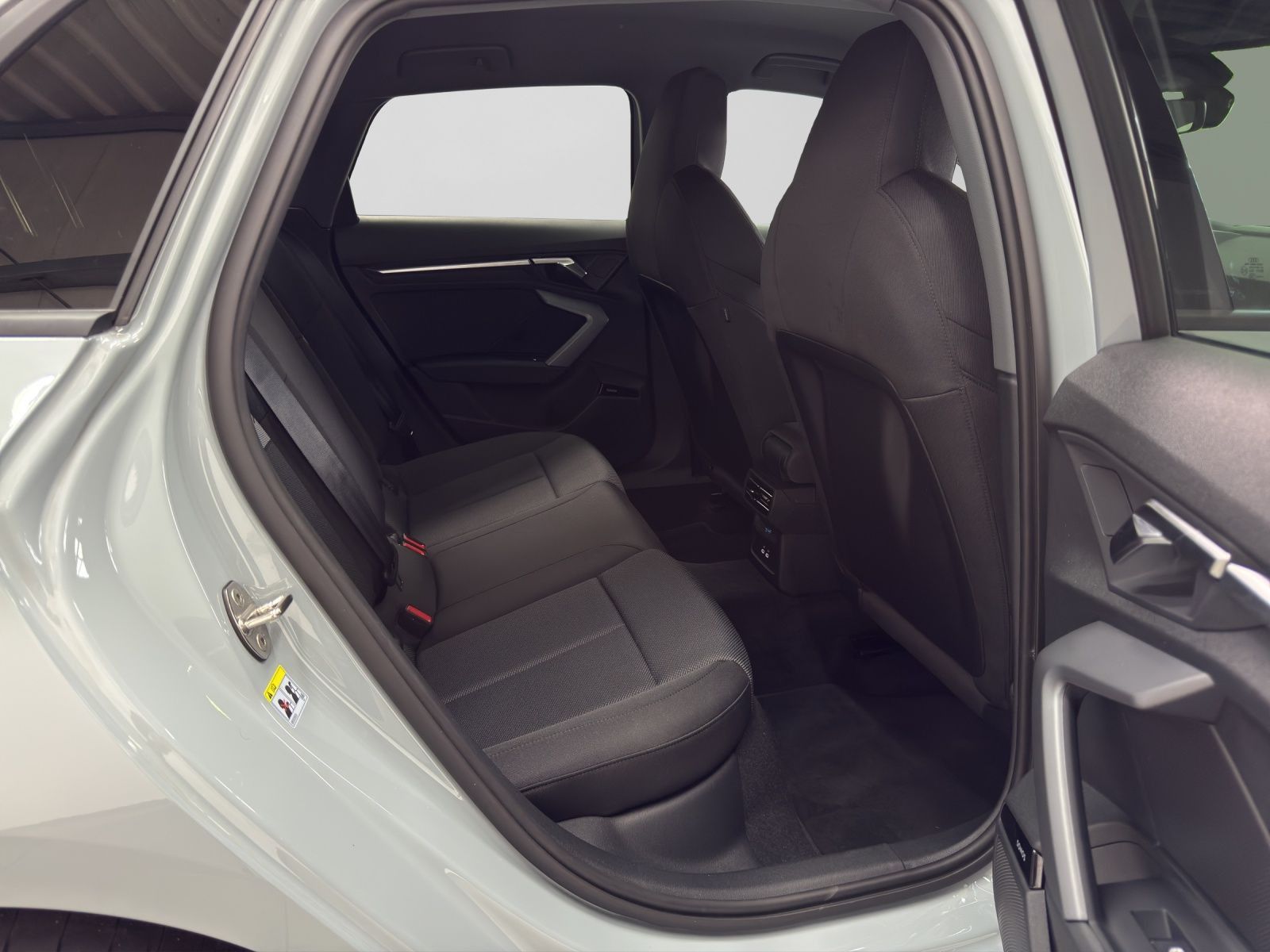 Audi A3 Sportback 35 TDI ADVANCED e - Samsaru's Car Outlet