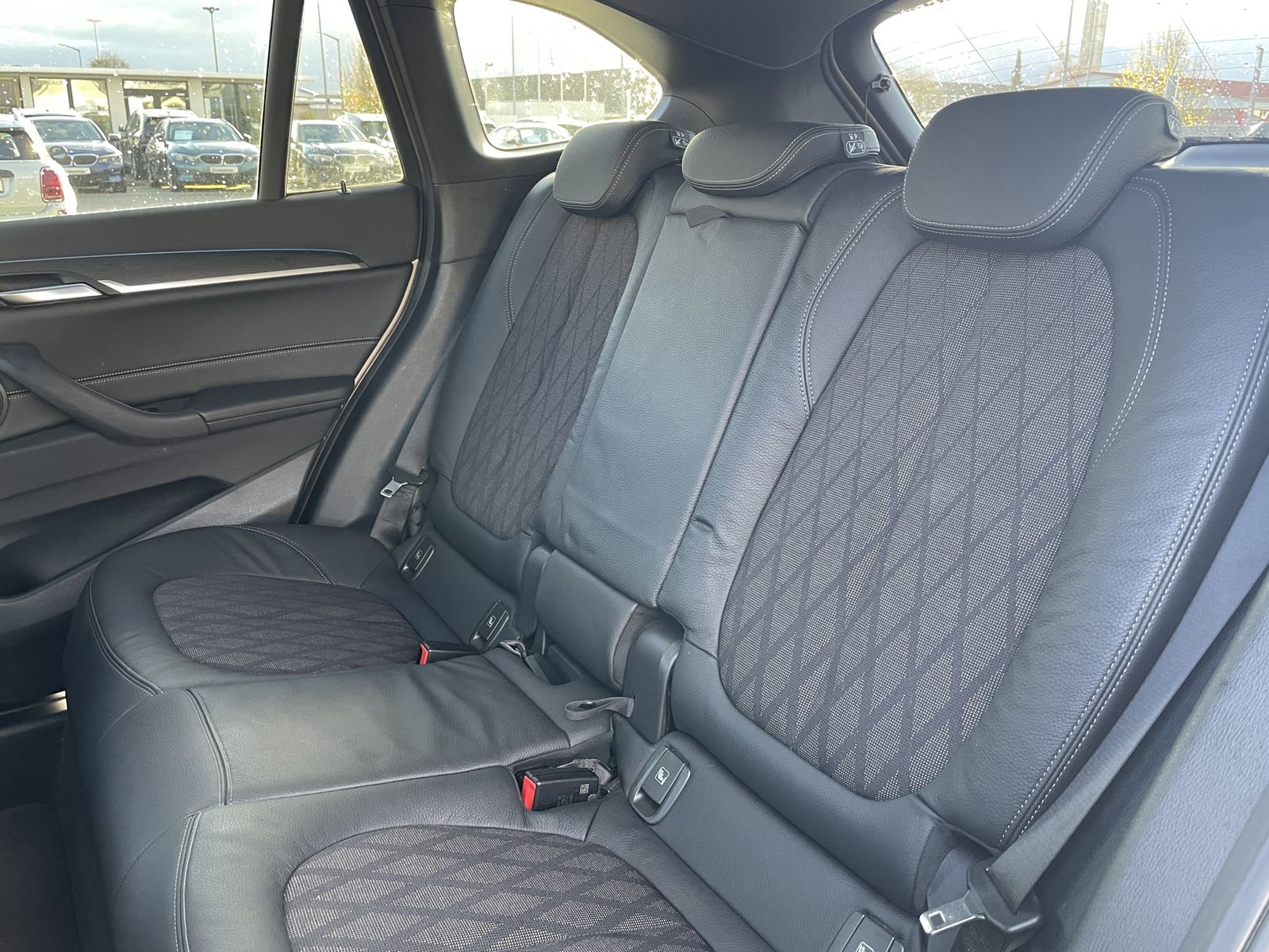 BMW X1 xDrive25e xLine - Samsaru's Car Outlet